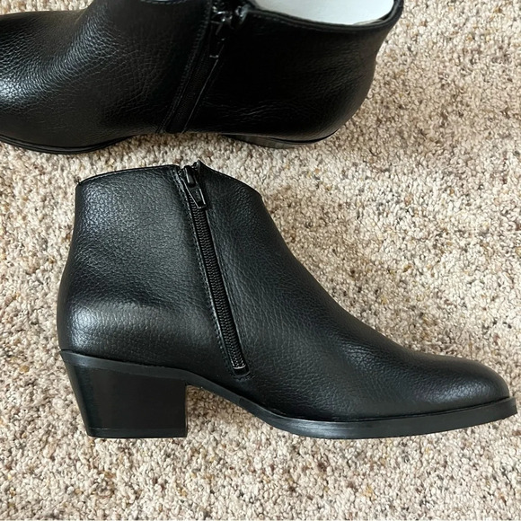 Clarks Womens Mila Myth Black Leather Ankle Boots, Size 7.5 - Picture 5 of 12